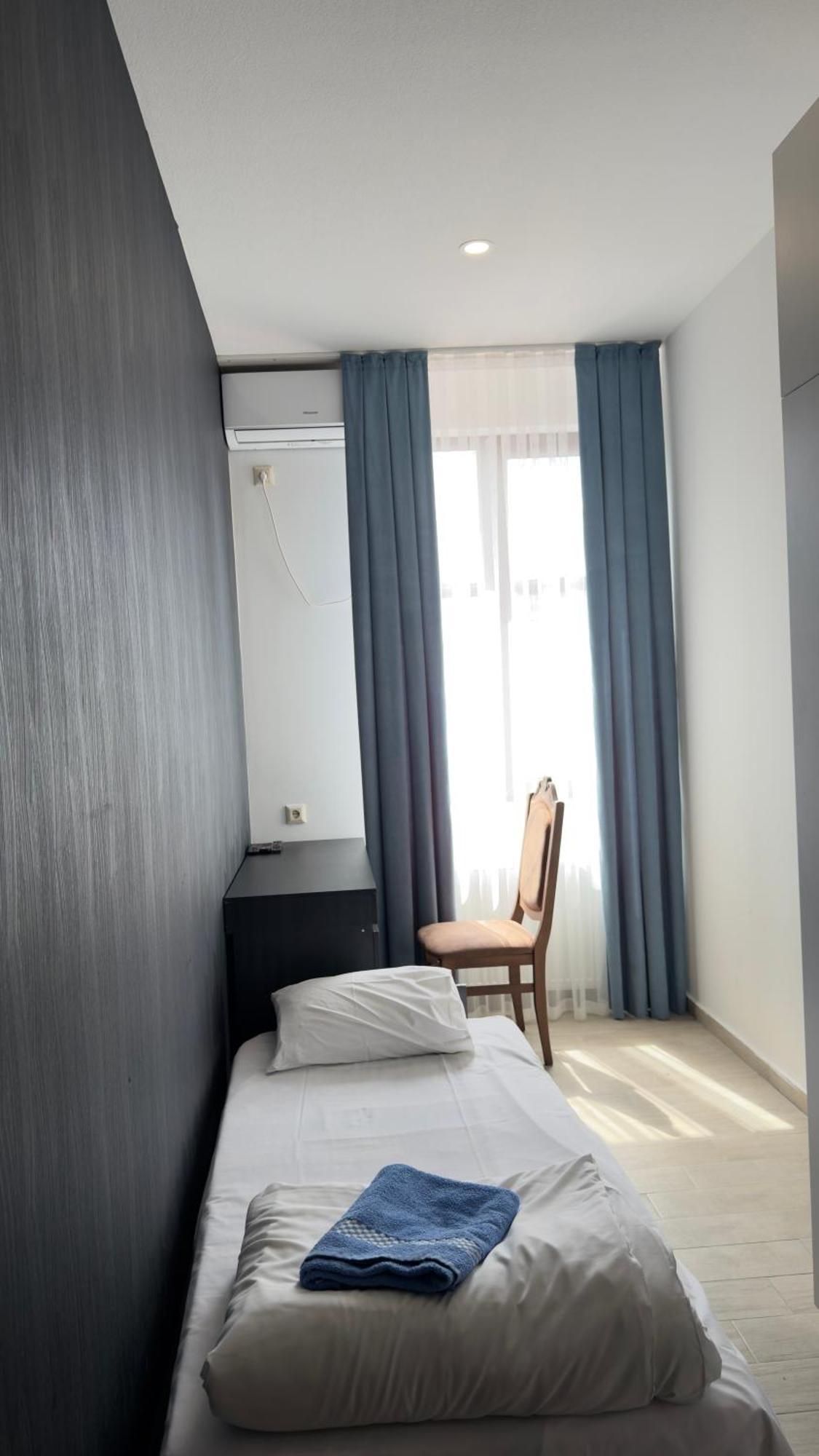 Star Hotel คูทายสิ ภายนอก รูปภาพ